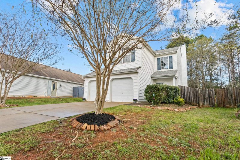 Property image 4 at 509 Glenlea Lane, Greenville, SC 29617