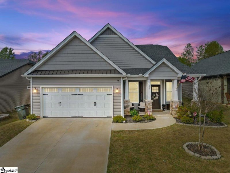 Property image 2 at 16 Royal Pine Way, Greer, SC 29650