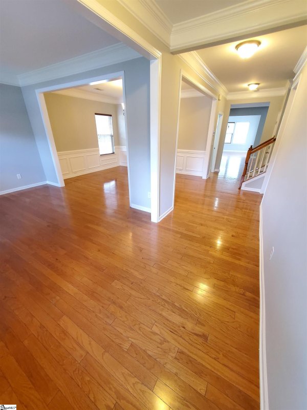 Property image 2 at 304 Roanoke Way, Greenville, SC 29607