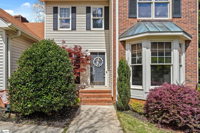 Property image 2 at 15 Old Taylor Court, Greenville, SC 29615