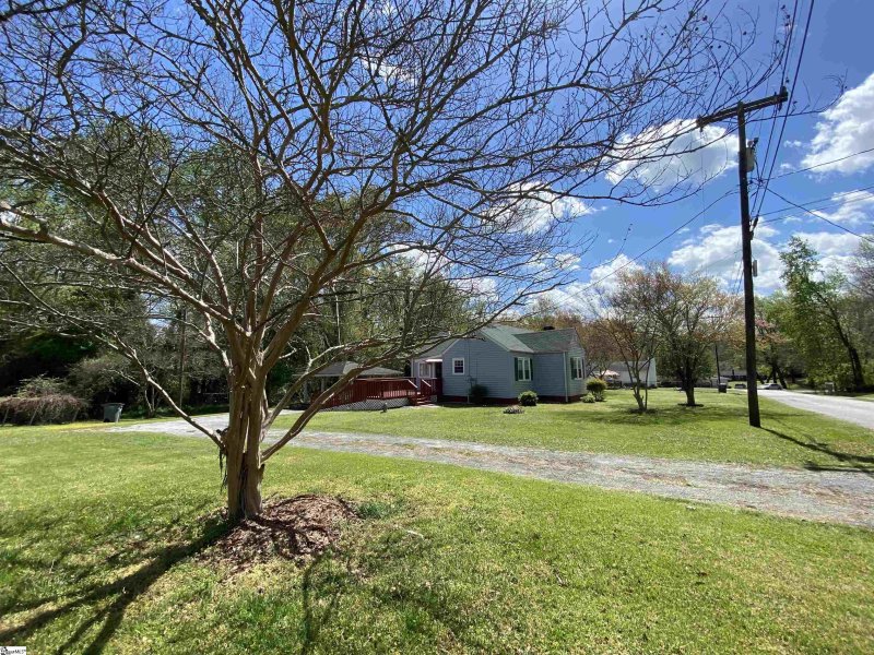 Property image 2 at 109 Tiffany Drive, Taylors, SC 29687