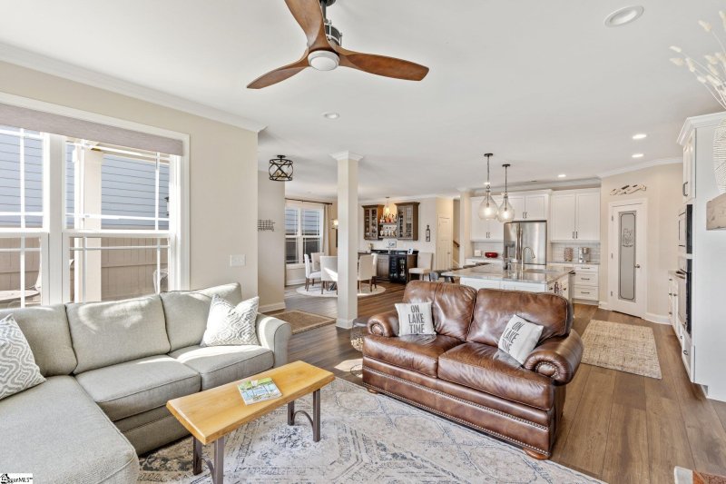 Property image 3 at 19 Waterside Lane, Taylors, SC 29687