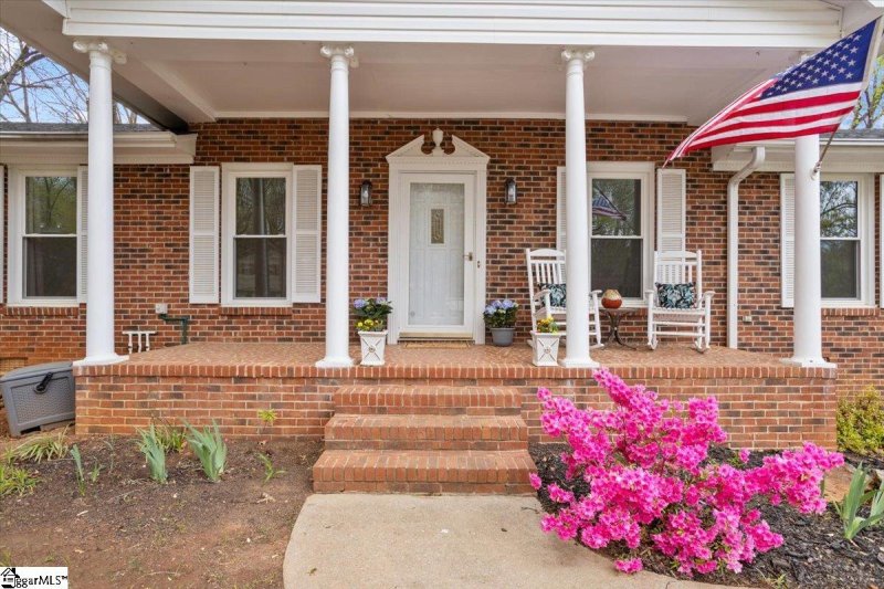 Property image 3 at 218 Crestwood Drive, Greenville, SC 29609