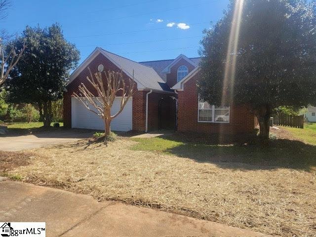 Property image 2 at 311 Glen Crest Drive, Moore, SC 29369