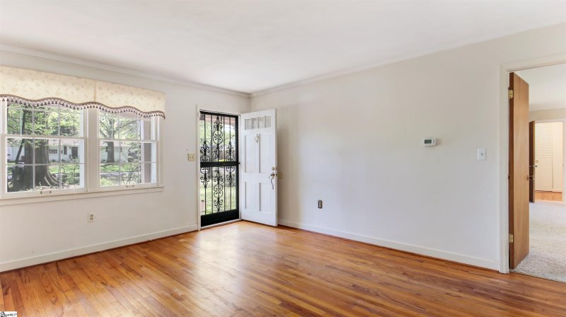 Property image 4 at 613 Don Drive, Greenville, SC 29607