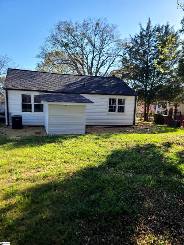 Property image 4 at 127 S Estate Drive, Greenville, SC 29605