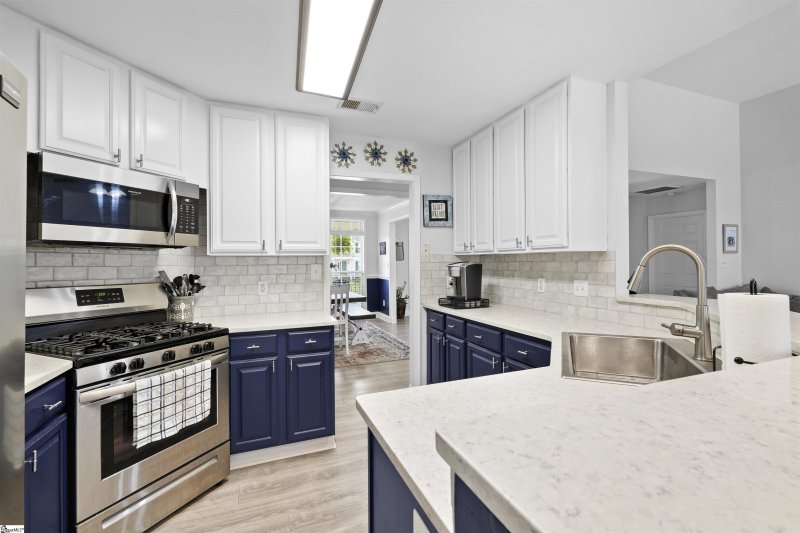 Property image 3 at 4 Ladybird Court, Simpsonville, SC 29680