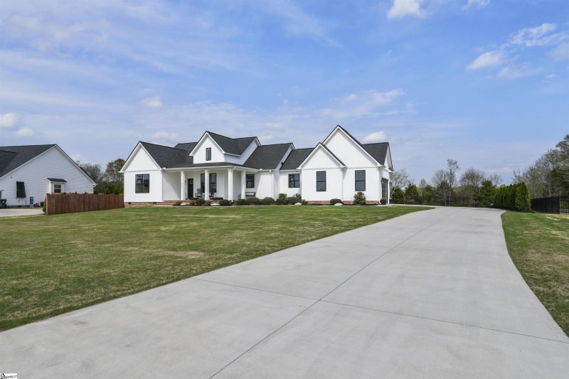 Property image 2 at 363 Terra Plains Drive, Greer, SC 29651