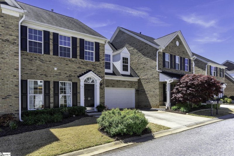 Property image 2 at 21 Dillworth Court, Simpsonville, SC 29681