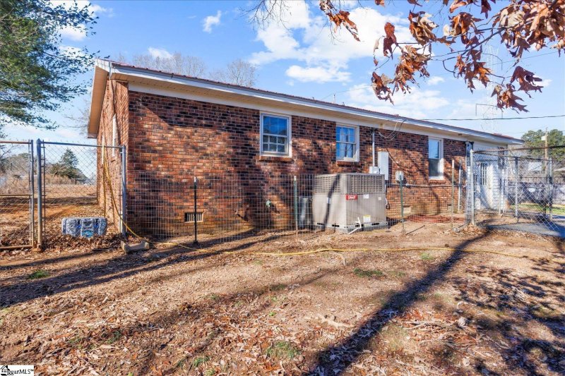 Property image 4 at 101 Rocking Chair Lane, Spartanburg, SC 29307