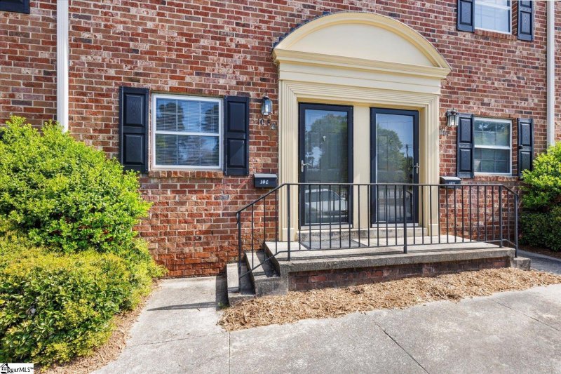 Property image 3 at 2530 E North Street, Greenville, SC 29615