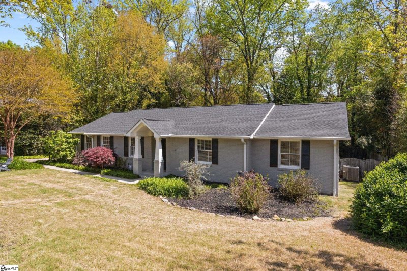 Property image 3 at 117 Windfield Road, Greenville, SC 29607