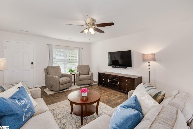 Property image 3 at 1508 Rosegarth Lane, Greer, SC 29651