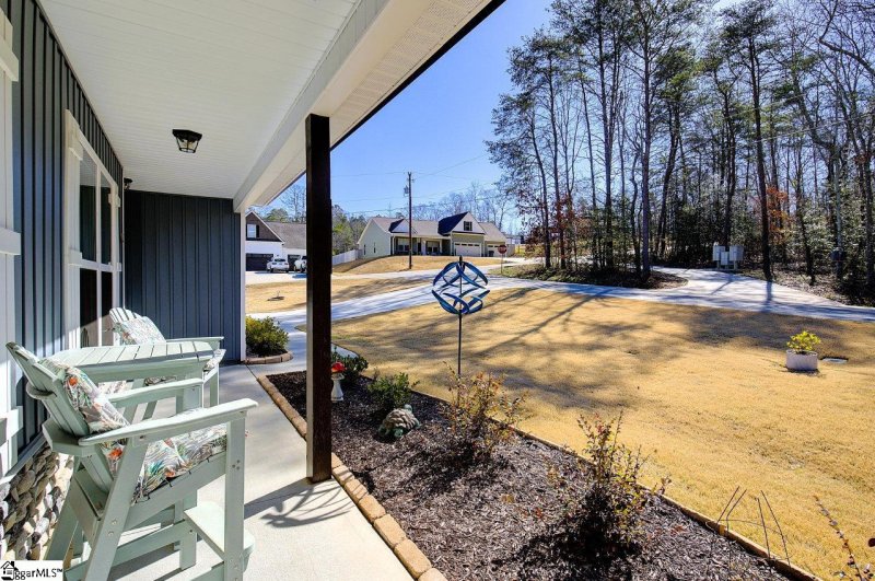 Property image 3 at 108 Inlet Pointe Drive, Anderson, SC 29625
