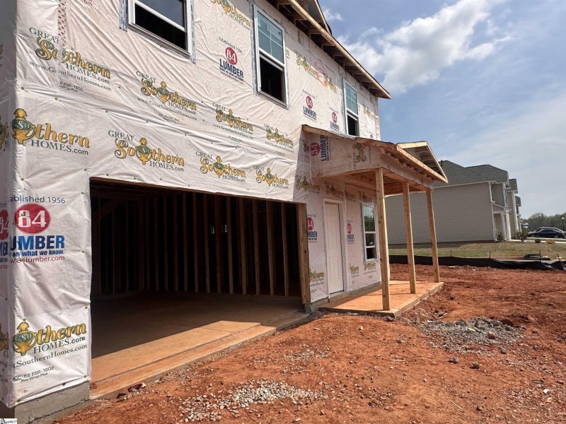 Property image 2 at 1070 Silverbend Trail, Duncan, SC 29334