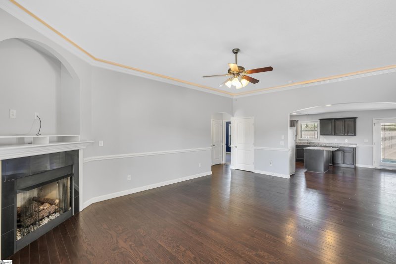 Property image 3 of 721 Maya Street in Glen Lake, Boiling Springs, SC 29316