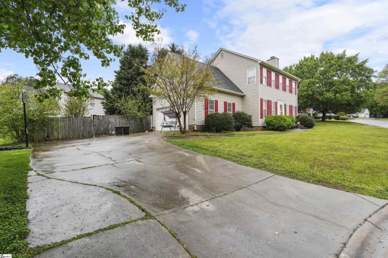 Property image 4 at 16 Greyleaf Court, Simpsonville, SC 29680