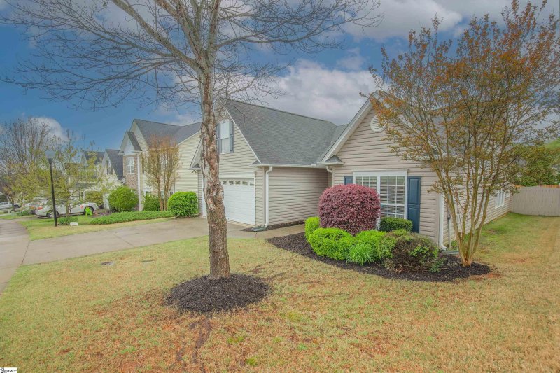 Property image 3 at 4 Twinings Drive, Simpsonville, SC 29681