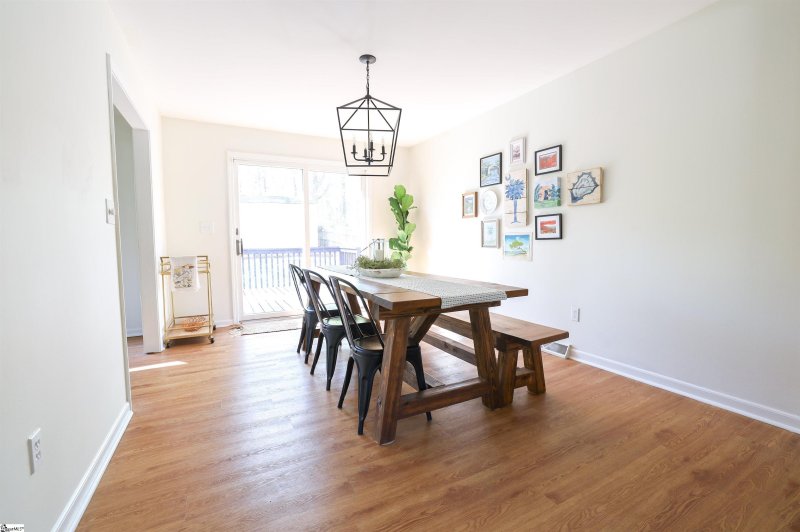 Property image 5 at 1062 Summit Drive, Greenville, SC 29609