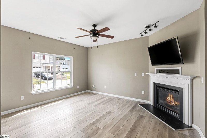 Property image 4 at 103 Pin Oak Court, Easley, SC 29642