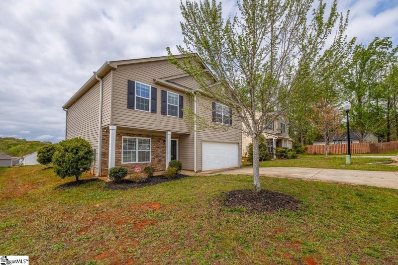 Property image 5 at 106 Charterhouse Avenue, Piedmont, SC 29673