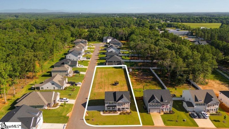 Property image 2 at 4014 Hometown Way, Boiling Springs, SC 29316