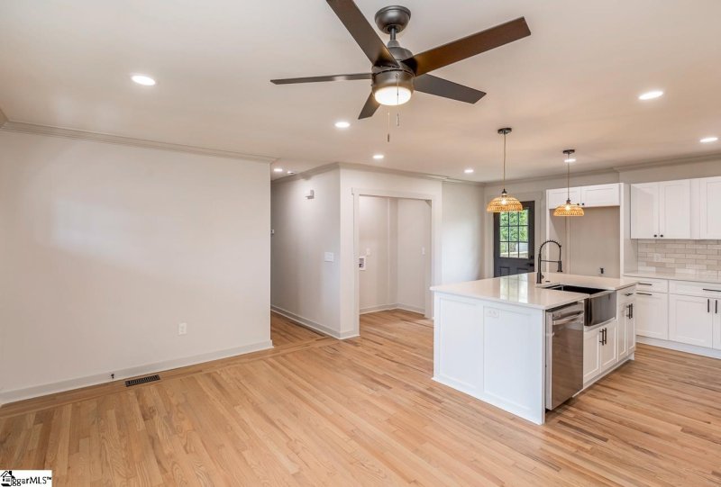 Property image 4 at 111 Dumont Drive, Piedmont, SC 29673