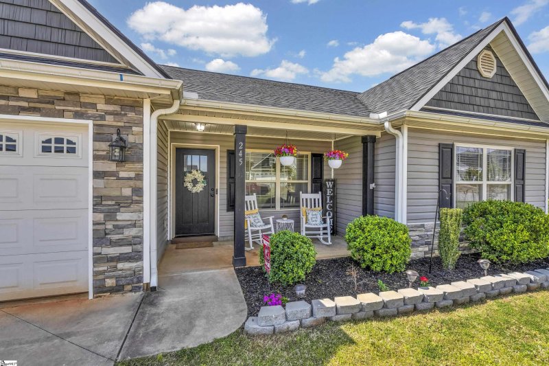 Property image 2 at 245 Highland Springs Loop, Inman, SC 29349