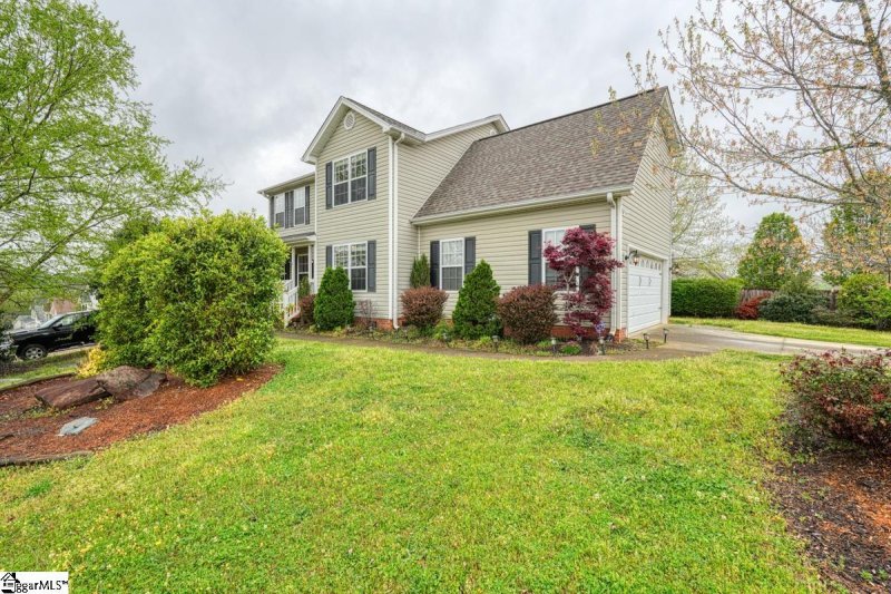 Property image 2 at 100 Twinflower Drive, Taylors, SC 29687