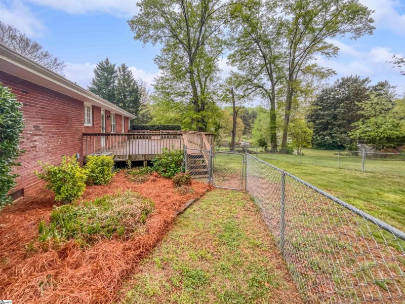 Property image 4 at 126 Winfield Drive, Spartanburg, SC 29307