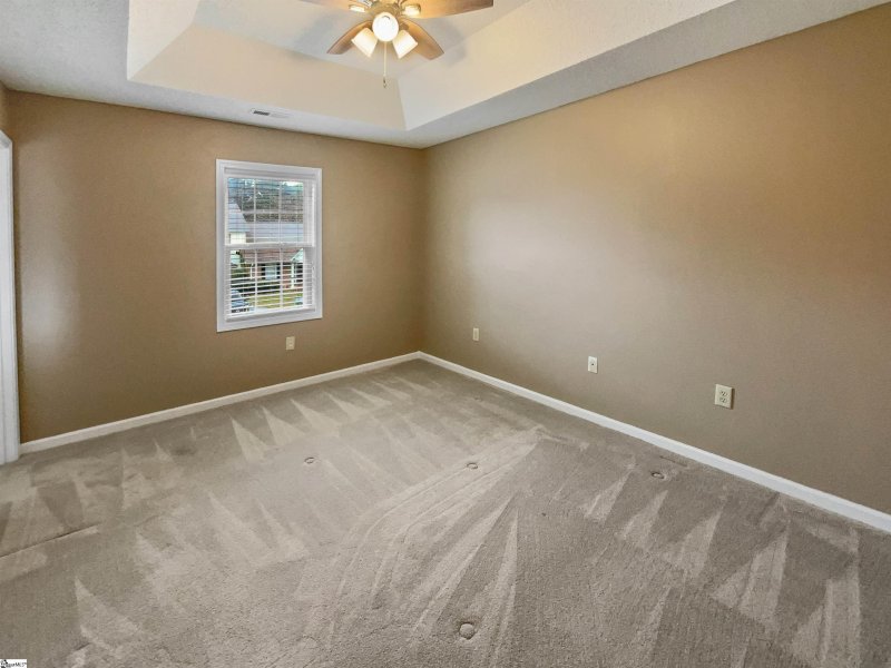 Property image 5 at 391 W Pointe Drive, Spartanburg, SC 29301