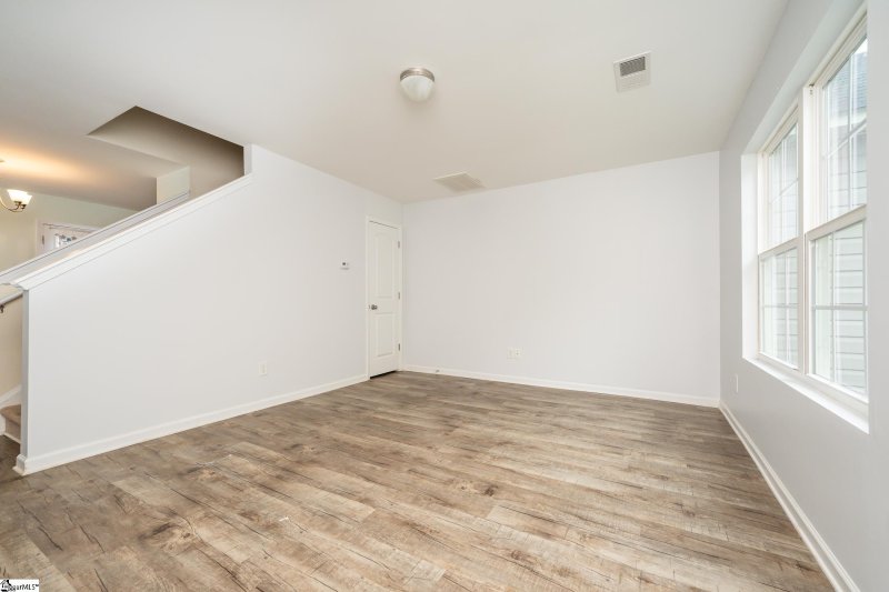 Property image 5 at 328 Promise Land Drive, Spartanburg, SC 29360