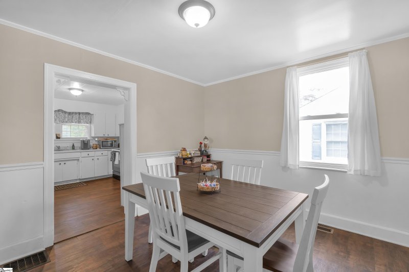 Property image 5 at 134 White Oak Road, Spartanburg, SC 29301