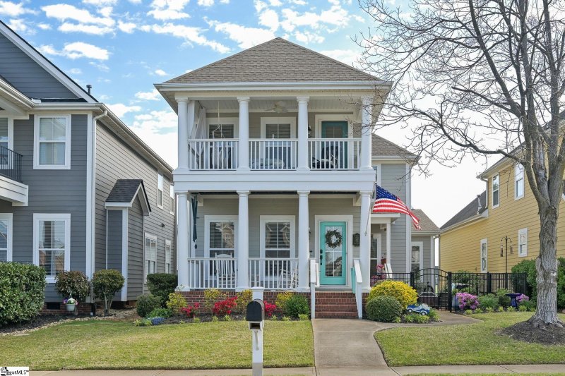 3 Valcourt Circle