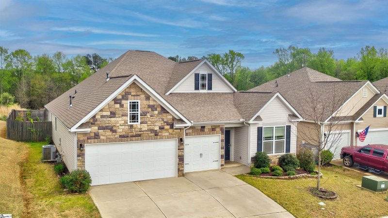 Property image 2 at 420 Stepstone Drive, Boiling Springs, SC 29316