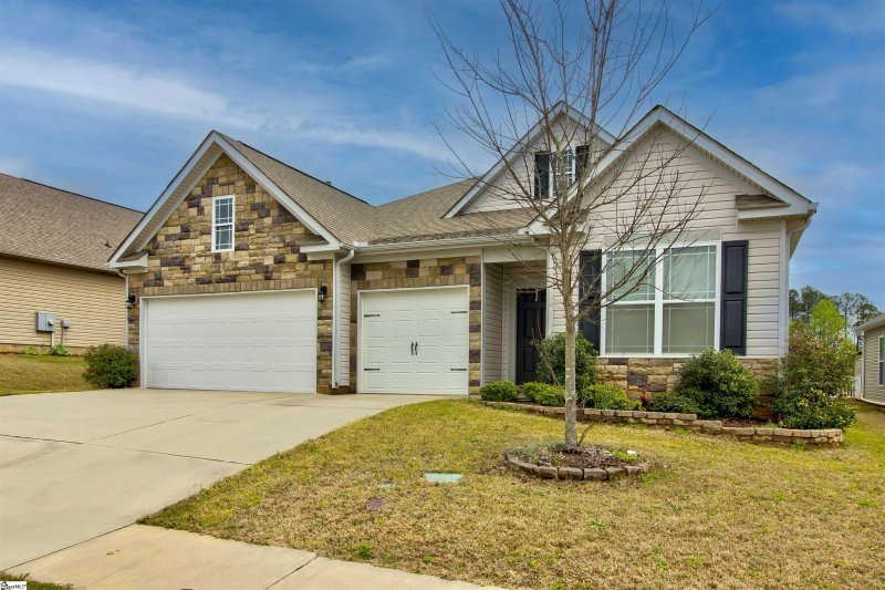 Property image 3 at 420 Stepstone Drive, Boiling Springs, SC 29316