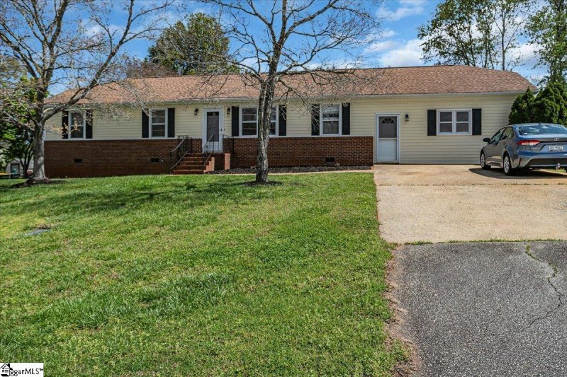 Property image 2 at 115 Snipe Lane, Easley, SC 29642