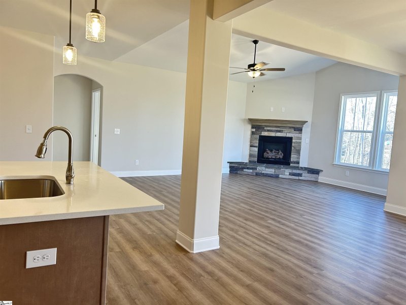 Property image 4 at 705 Amherst Glen Drive, Greer, SC 29651