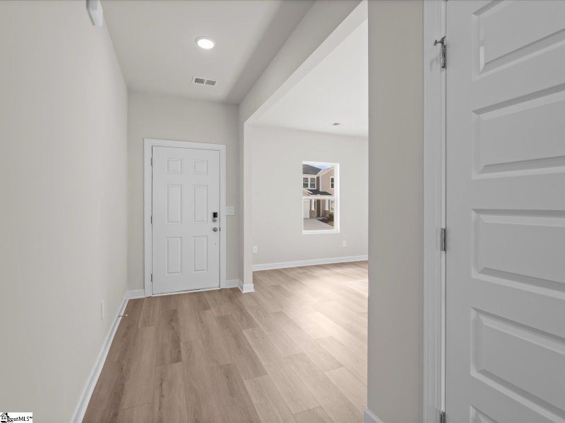 Property image 3 at 106 Martel Drive, Spartanburg, SC 29302