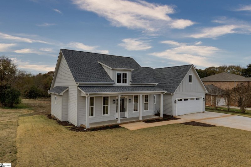 Property image 2 at 2404 Watkins Rd Extension, Anderson, SC 29625