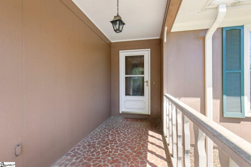 Property image 3 at 4 Bellamy Court, Taylors, SC 29687