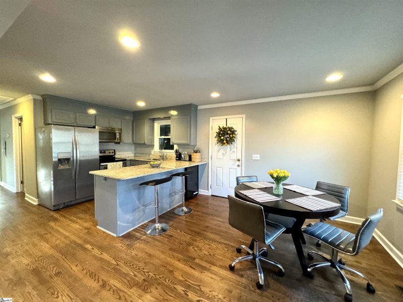 Property image 2 at 116 Chipley Lane, Greenville, SC 29605