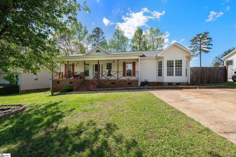 Property image 2 at 102 Jacqueline Road, Piedmont, SC 29673