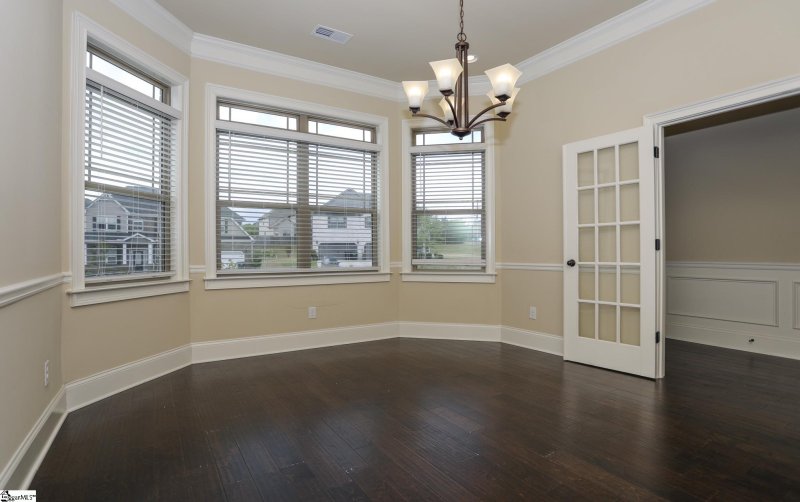 Property image 3 at 806 Shoredale Lane, Simpsonville, SC 29681