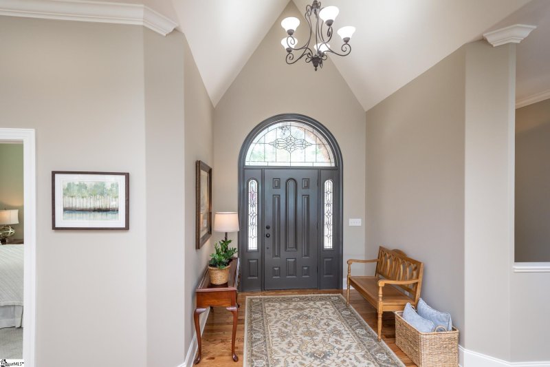 Property image 2 at 124 N Waterside Drive, Seneca, SC 29672