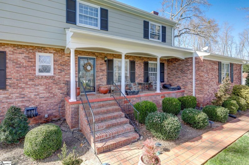 Property image 2 at 107 Laurel Road, Greer, SC 29651