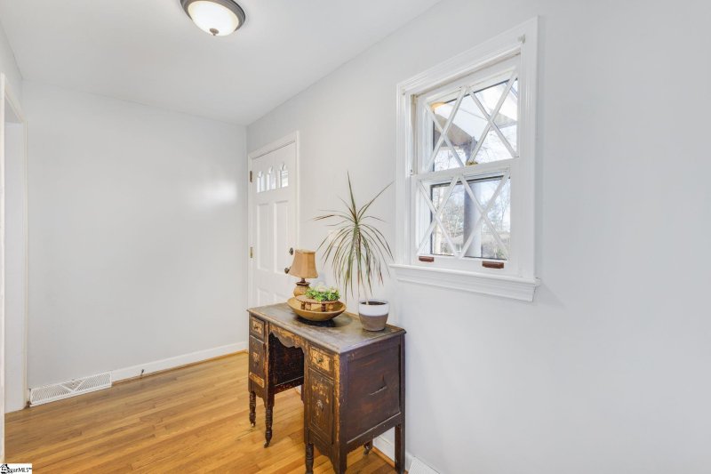 Property image 4 at 107 Laurel Road, Greer, SC 29651