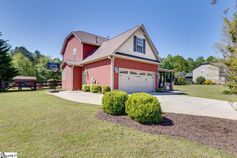 Property image 3 at 217 Wittrock Court, Taylors, SC 29687