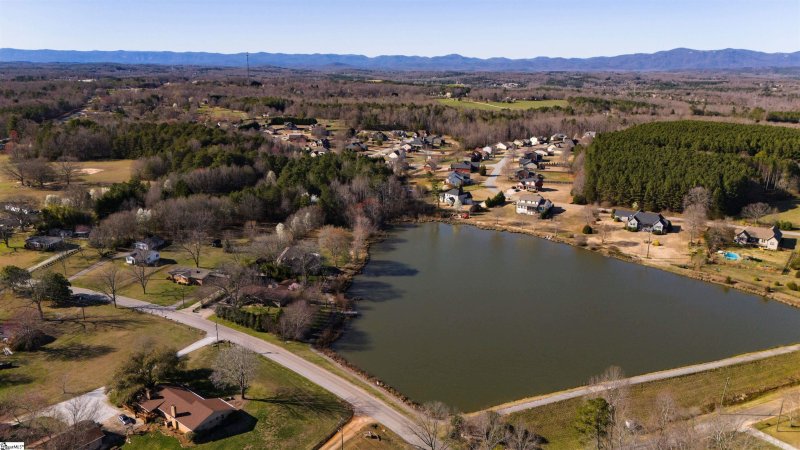 Property image 5 at 217 Wittrock Court, Taylors, SC 29687