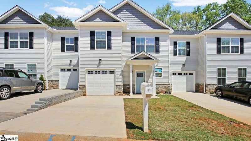 Chartwell Estates, Greer community